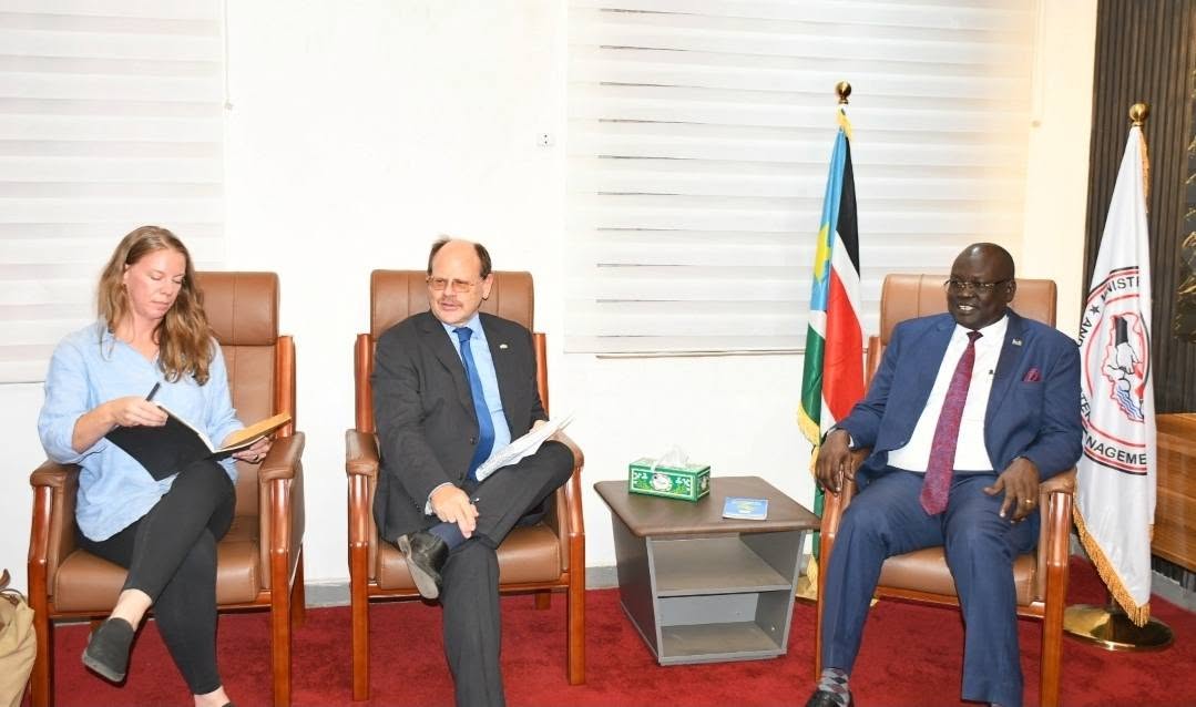 Humanitarian Minister, UK Ambassador Discuss Protection Of Aid Workers