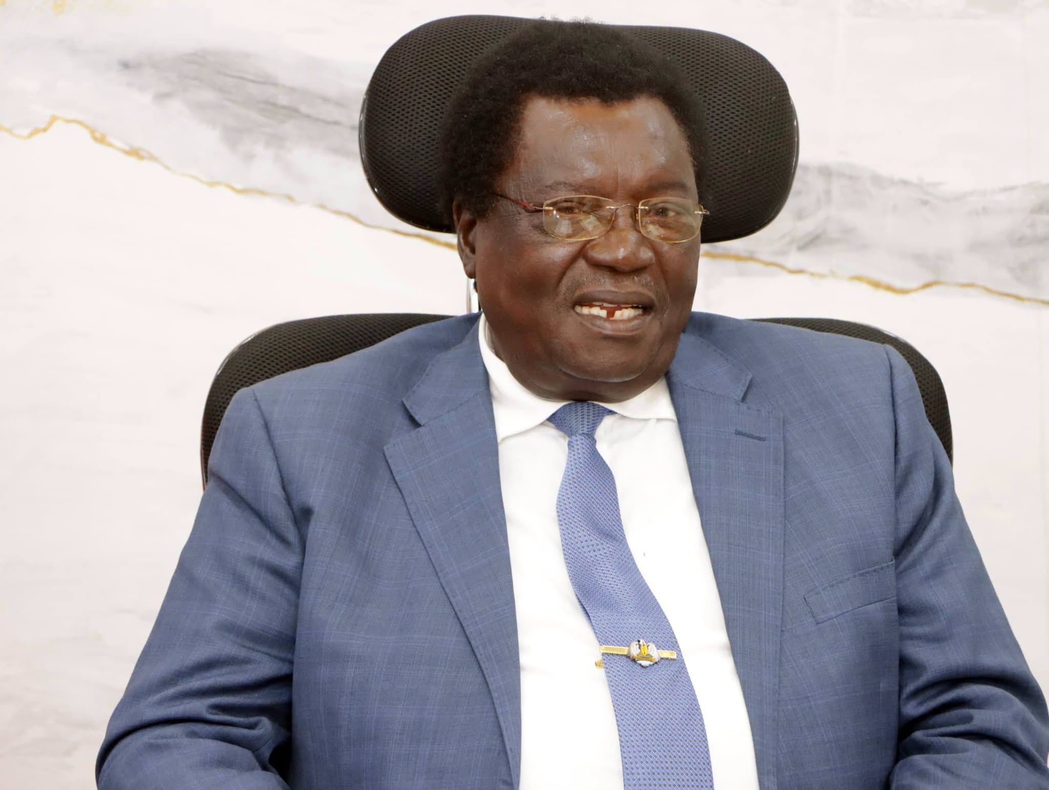 Ces caretaker governor directs his officials to work as a team to foster services