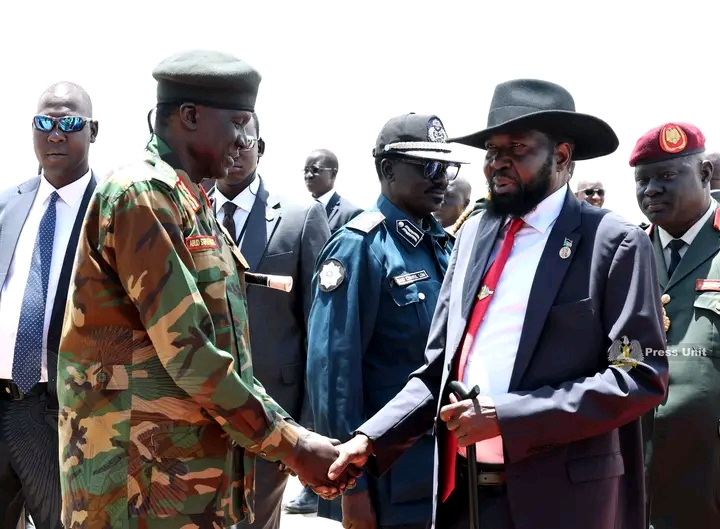 PRESIDENT KIIR RETURNS FROM ETHIOPIA