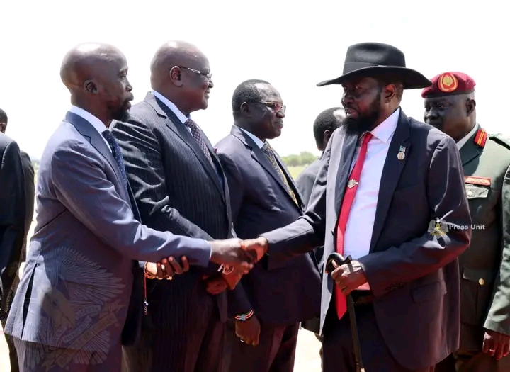PRESIDENT KIIR RETURNS FROM ETHIOPIA