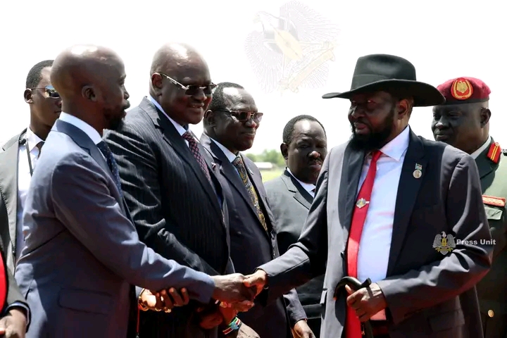 PRESIDENT KIIR RETURNS FROM ETHIOPIA