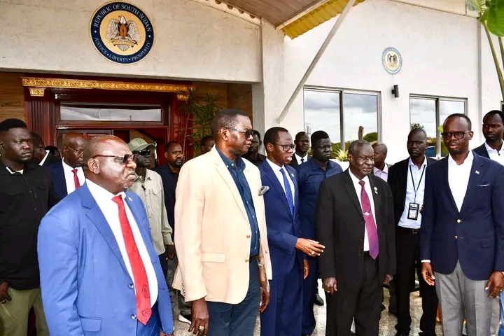 MINISTER OF FINANCE AND THE DELEGATION RETURNS FROM IMF SUMMIT