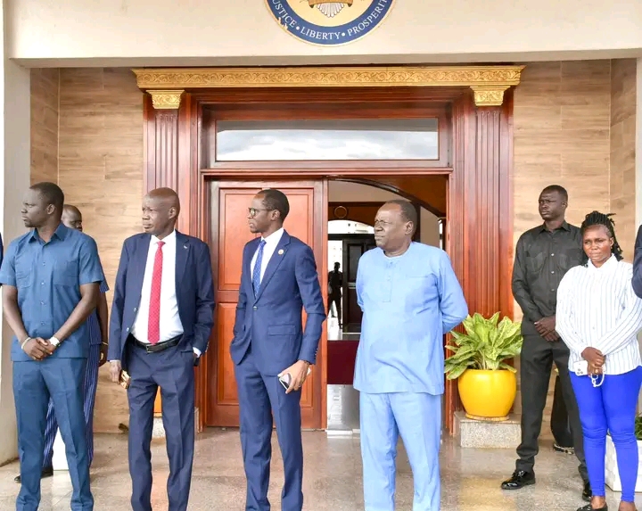 MINISTER OF FINANCE AND THE DELEGATION RETURNS FROM IMF SUMMIT