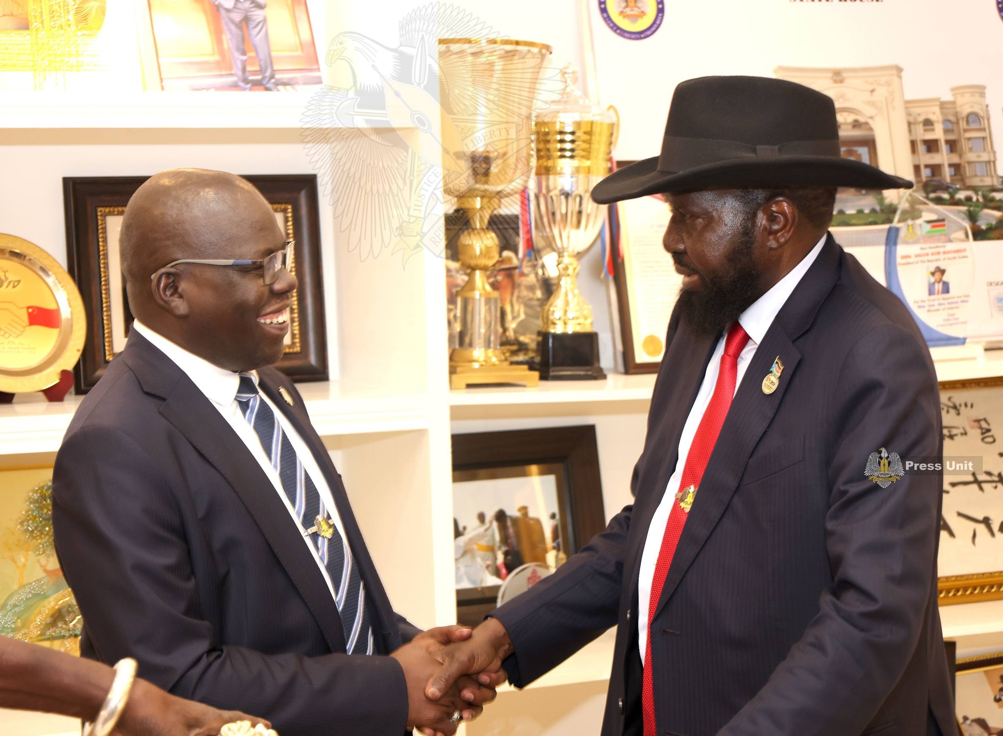 𝐂𝐎𝐋𝐋𝐎 𝐊𝐈𝐍𝐆 𝐁𝐀𝐂𝐊𝐒 𝐄𝐋𝐄𝐂𝐓𝐈𝐎𝐍𝐒, 𝐂𝐀𝐋𝐋𝐒 𝐎𝐍 𝐏𝐑𝐄𝐒𝐈𝐃𝐄𝐍𝐓 𝐊𝐈𝐈𝐑 𝐓𝐎 𝐀𝐃𝐕𝐀𝐍𝐂𝐄 𝐏𝐄𝐀𝐂𝐄𝐅𝐔𝐋 𝐃𝐄𝐌𝐎𝐂𝐑𝐀𝐓𝐈𝐂 𝐓𝐑𝐀𝐍𝐒𝐈𝐓𝐈𝐎𝐍