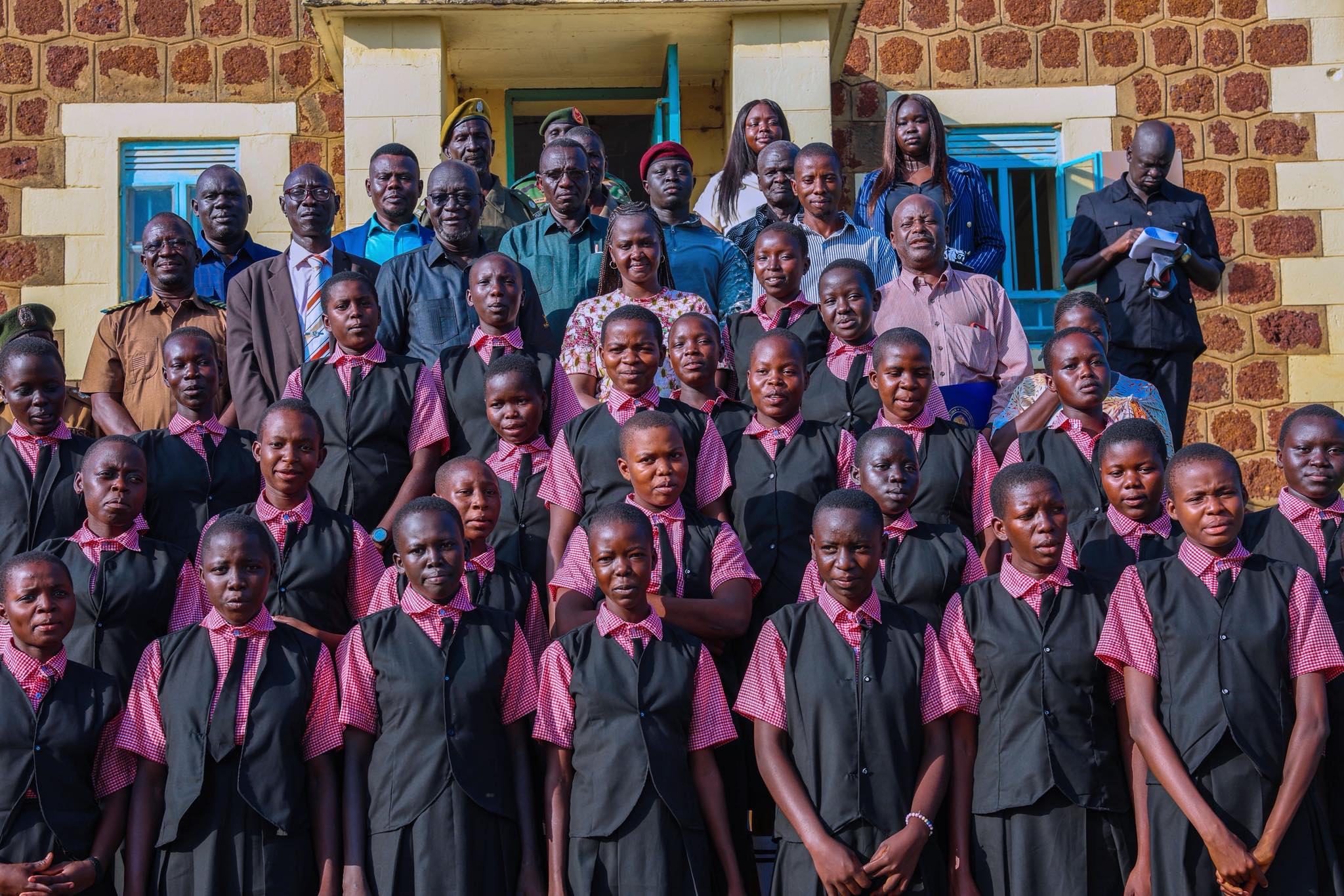 SENIOR ENVOY PLEDGES SUPPORT FOR TEACHERS
