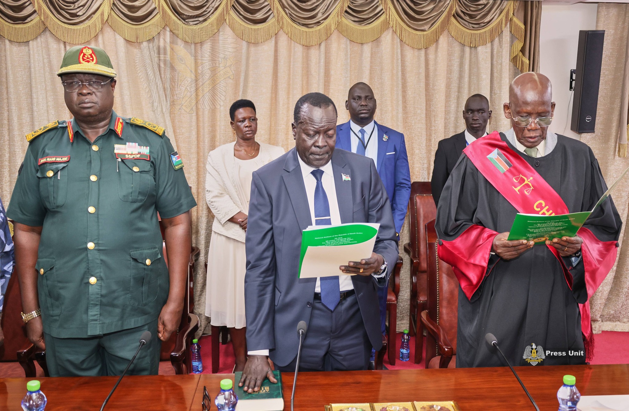 PRESIDENT KIIR SWEARS IN NEW UPPER NILE GOVERNOR, URGES PEACE IN CONFLICT-HIT AREAS