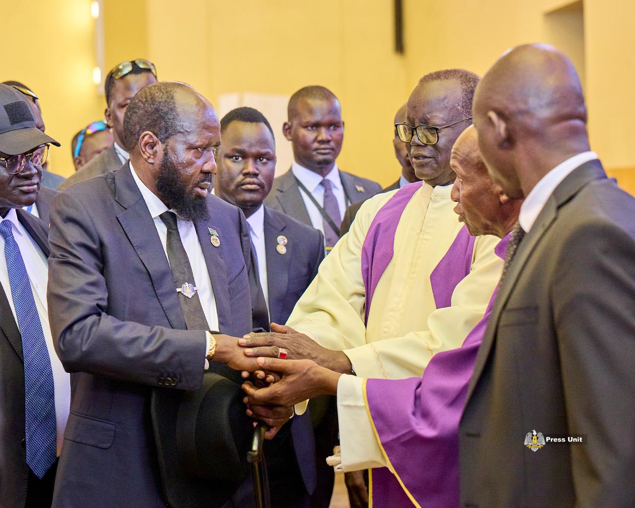 PRESIDENT KIIR PAYS TRIBUTE TO LATE FORMER CHIEF JUSTICE AMBROSE RIINY THIIK