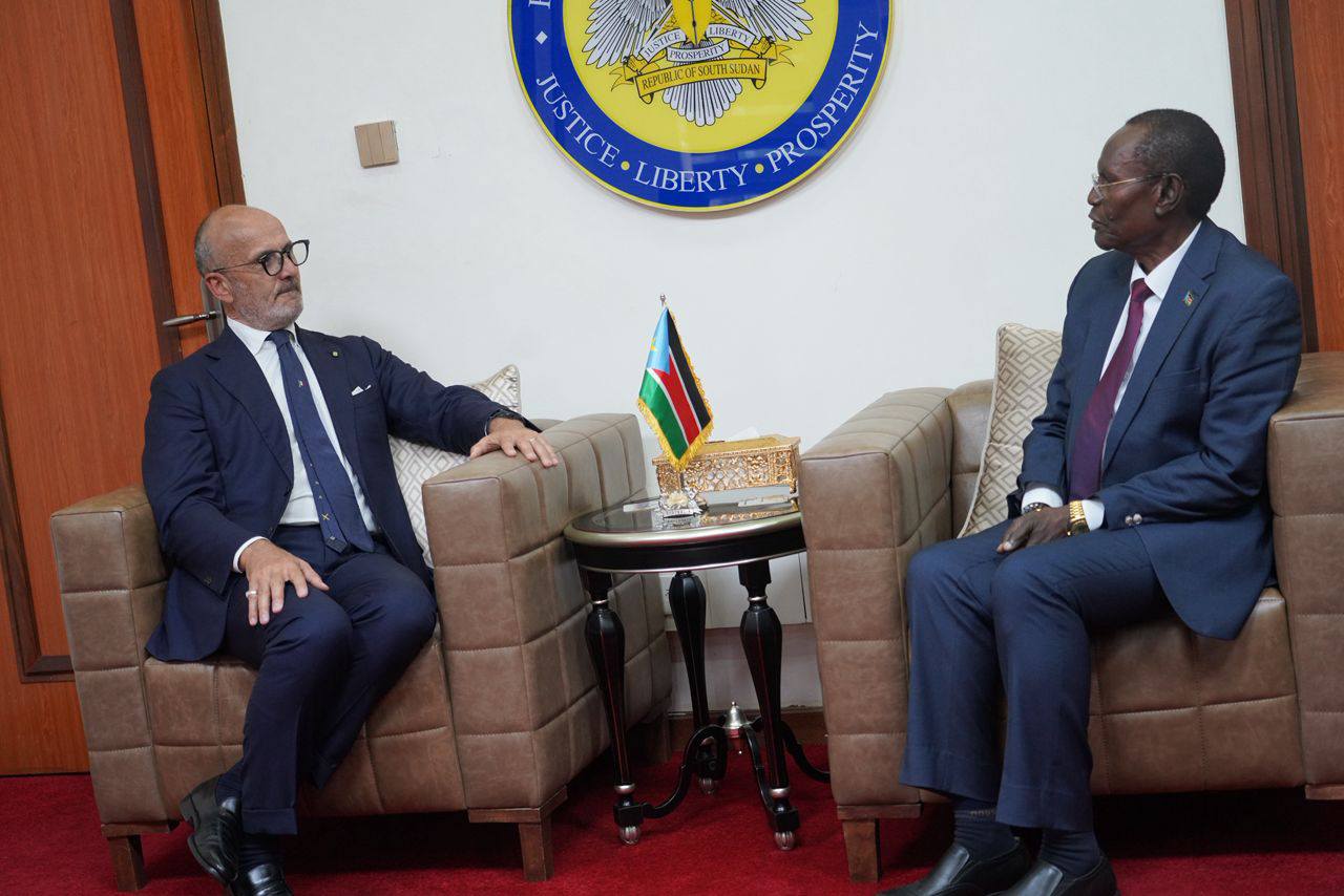 Hon. Amb. Dr. James Pitia Morgan, Minister of Foreign Affairs and International Cooperation, received H.E. Amb. Sem Fabrizi, Non-Resident Ambassador-d