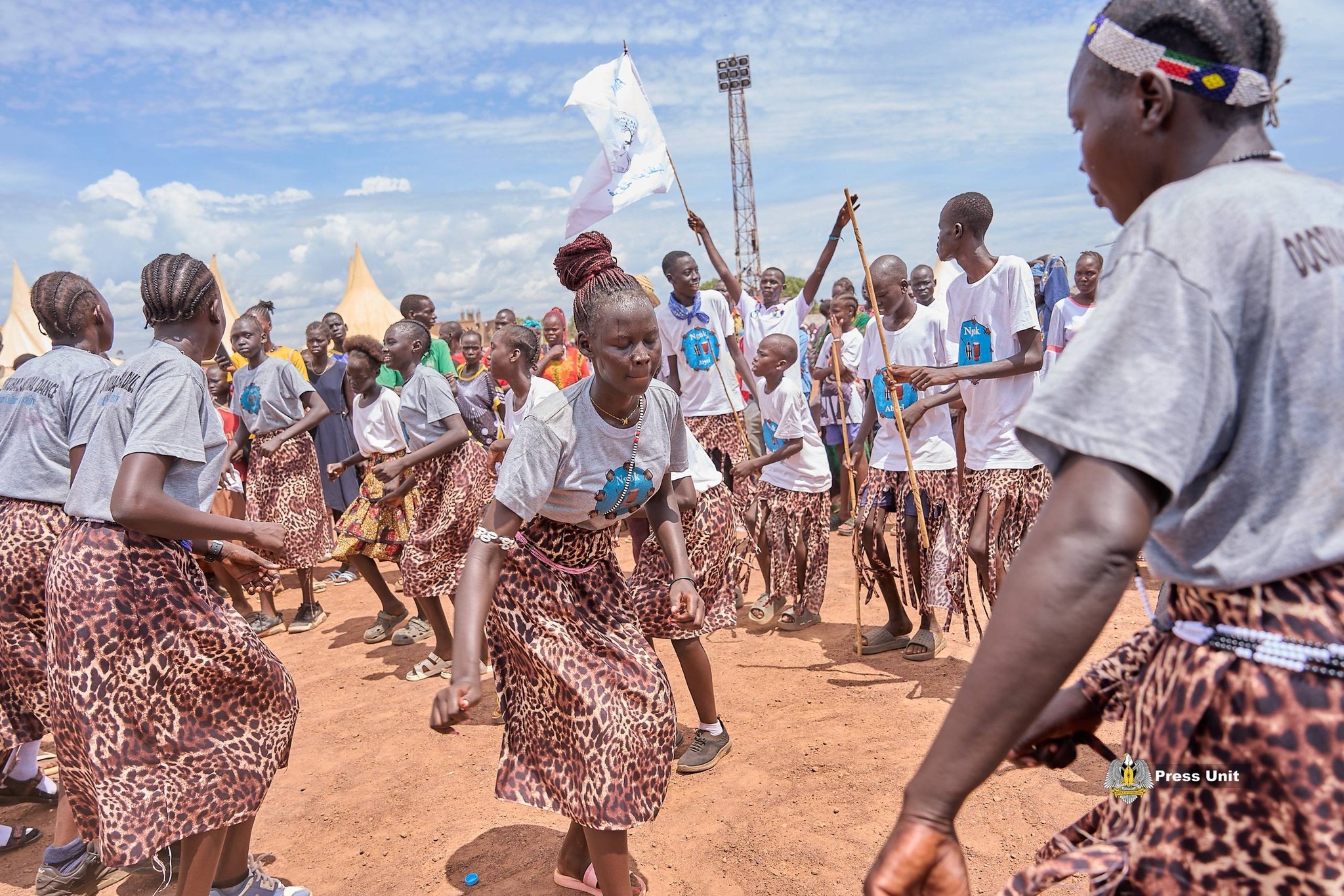 Thousands of jubilant South Sudanese citizens lined the streets of Wau and packed Wau Stadium on Friday to welcome the President of the Republic, His 