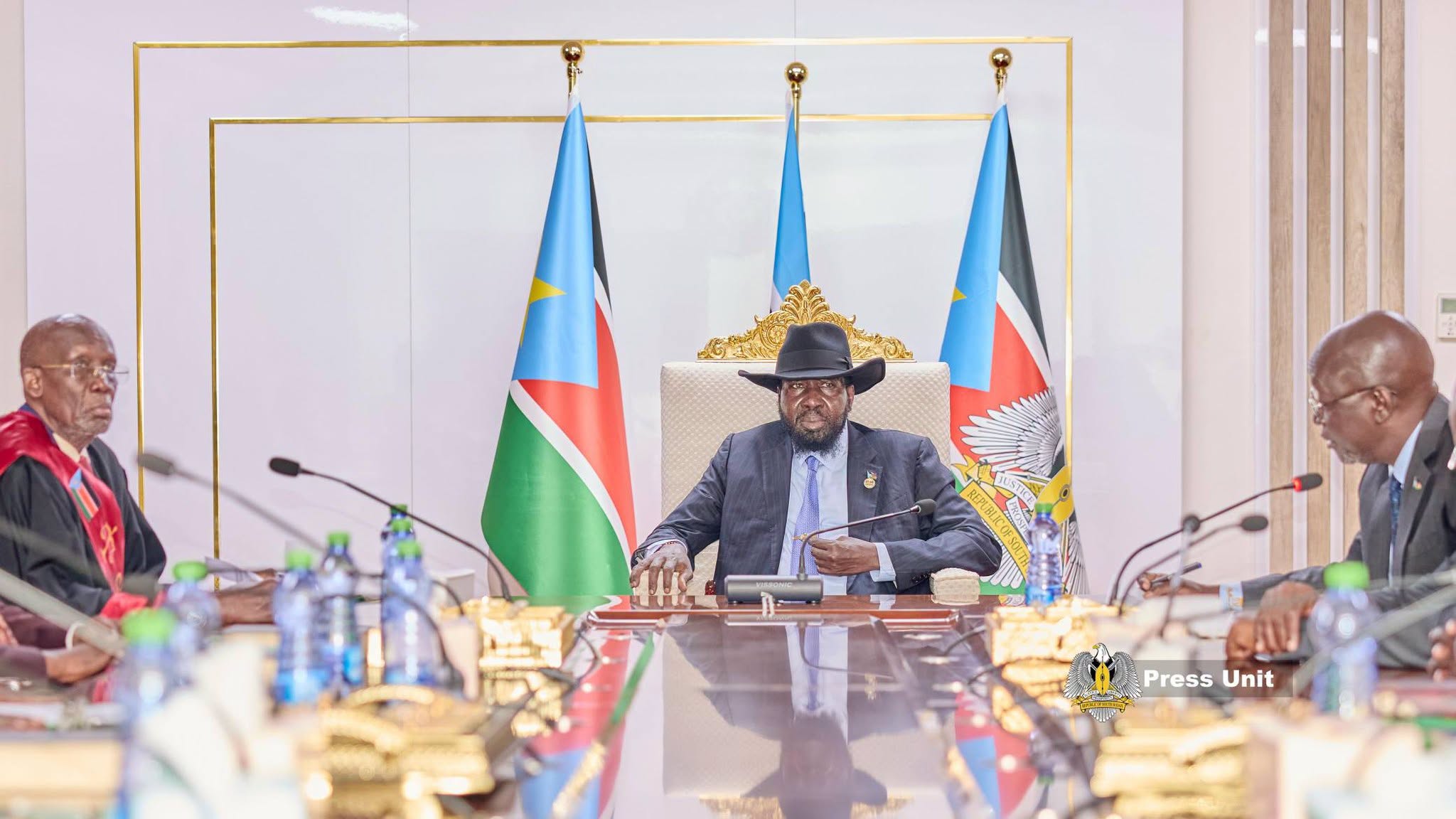 His Excellency, President Salva Kiir Mayardit on Monday presided over the swearing-in of a new presidential special envoy, a Cabinet minister, a membe