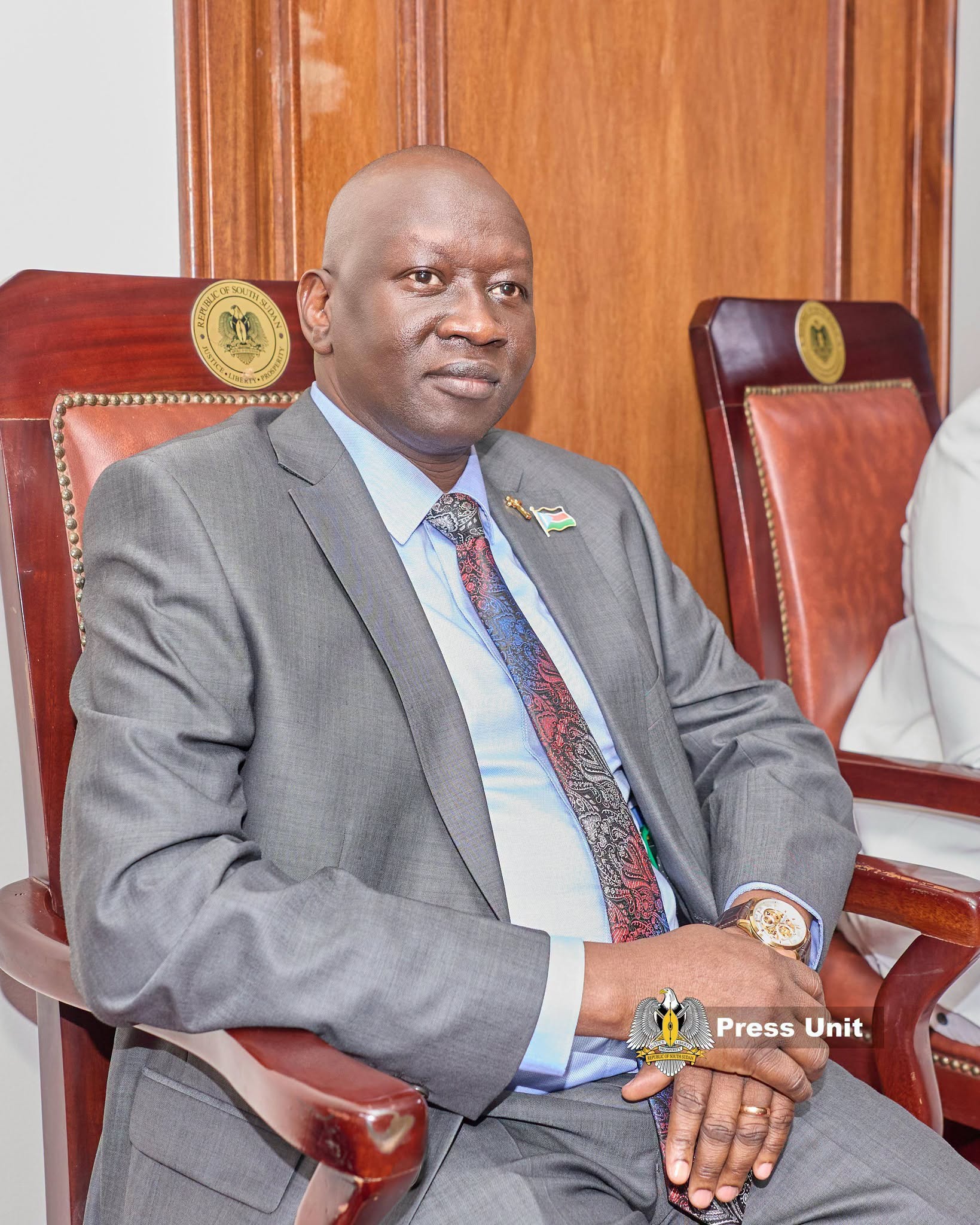 His Excellency, President Salva Kiir Mayardit on Monday presided over the swearing-in of a new presidential special envoy, a Cabinet minister, a membe
