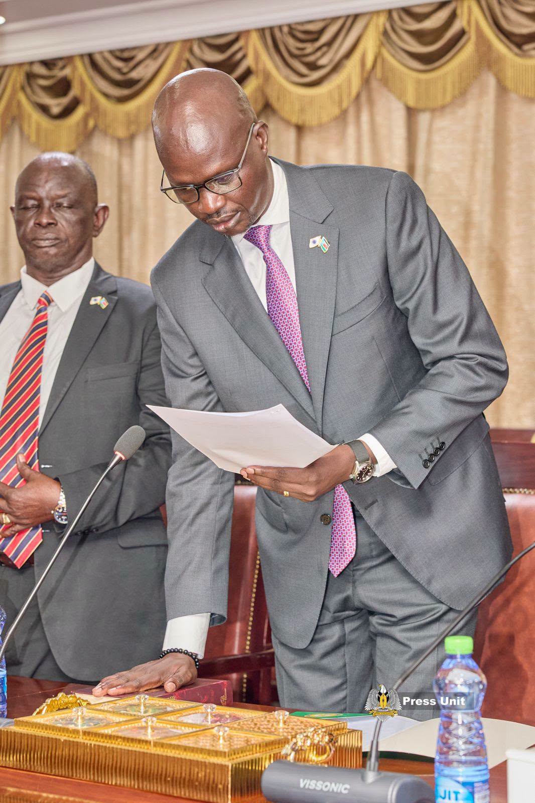 President Kiir Warns Of Tough Action As He Swears In New Central Bank Governor