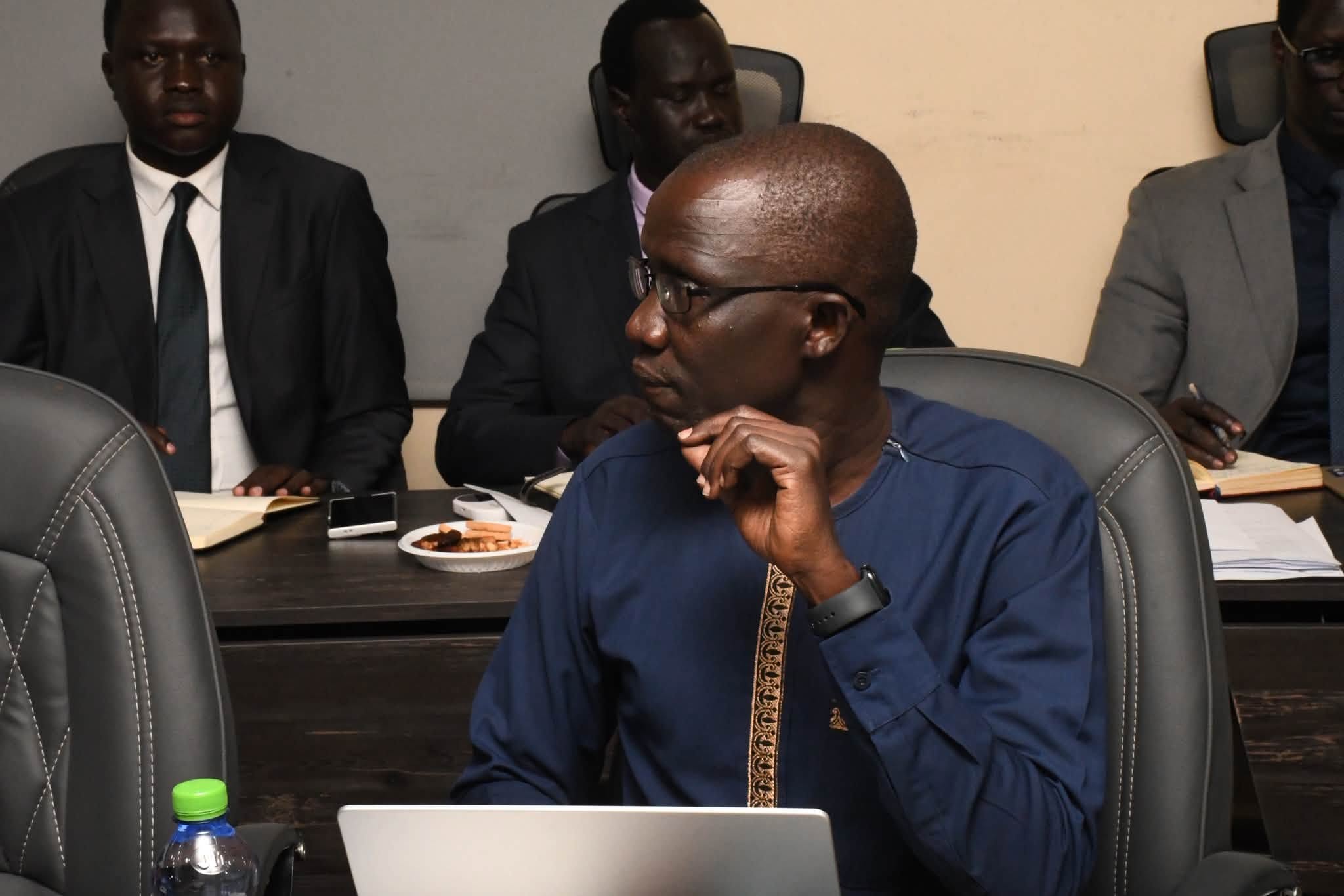 Economic Reform Committee Instructs Finance Minister To Pay Salaries
