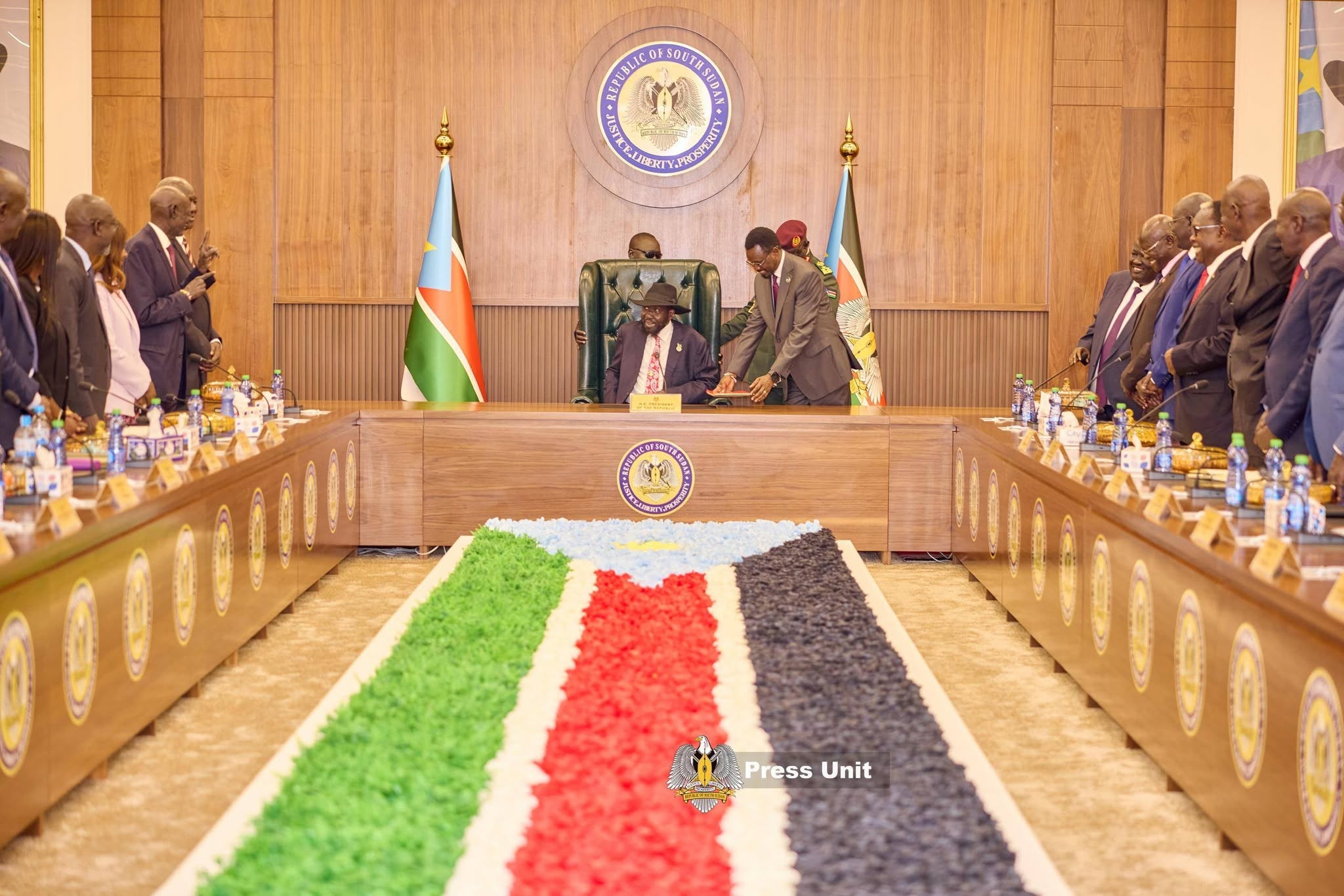 President Kiir briefs government officials on Kenya, South Africa diplomatic tour as December elections approach